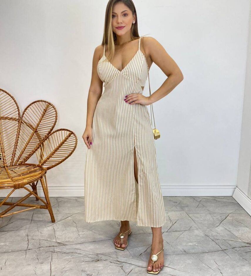 Vestido Midi com Bojo e Fenda Tricoline Listrado Bege - Fernanda Ramos Store
