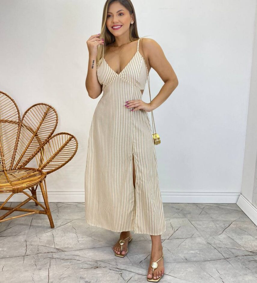 Vestido Midi com Bojo e Fenda Tricoline Listrado Bege - Fernanda Ramos Store