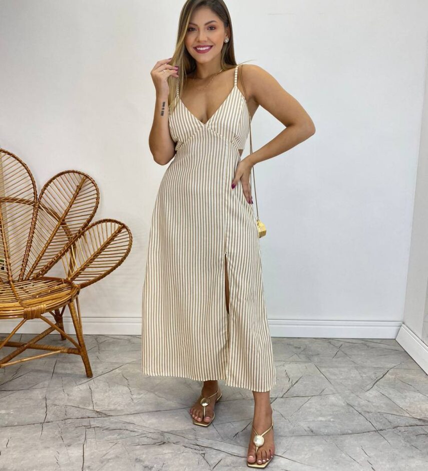 Vestido Midi com Bojo e Fenda Tricoline Listrado Bege - Fernanda Ramos Store