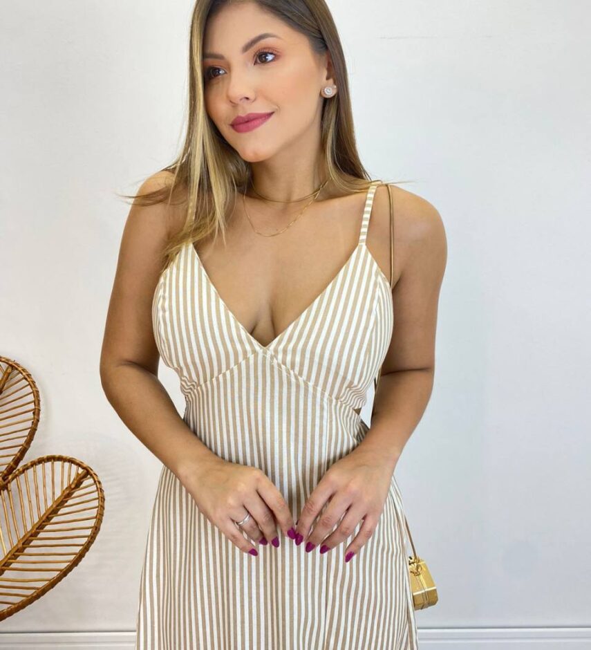 Vestido Midi com Bojo e Fenda Tricoline Listrado Bege - Fernanda Ramos Store