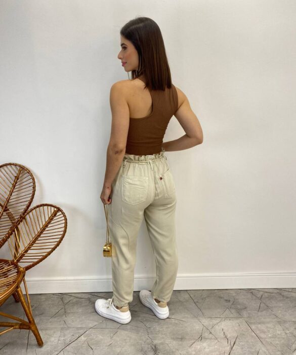 Calça Feminina Clochard Cropped com Cinto Liocel Cru - Fernanda Ramos Store