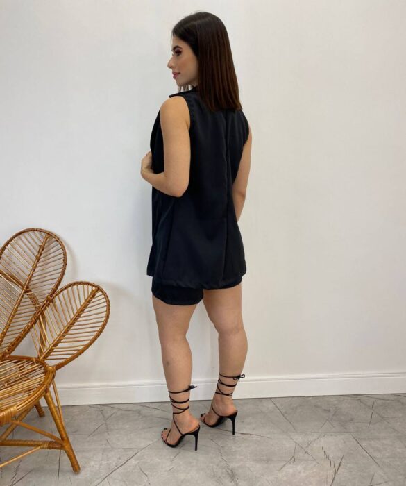 Conjunto Feminino Colete com Botão e Short Preto - Fernanda Ramos Store