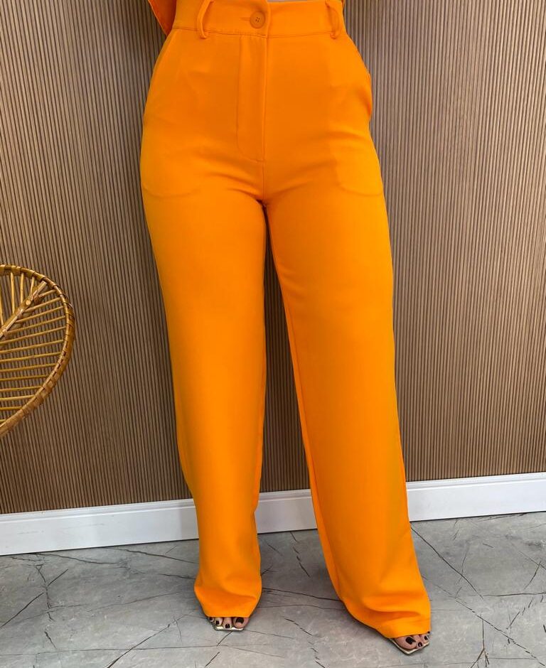 Conjunto Feminino Fernanda Bata Assimétrica e Calça Pantalona Laranja - Fernanda Ramos Store