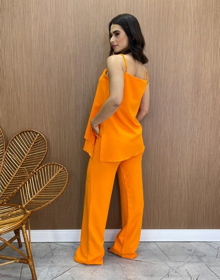 Conjunto Feminino Fernanda Bata Assimétrica e Calça Pantalona Laranja - Fernanda Ramos Store