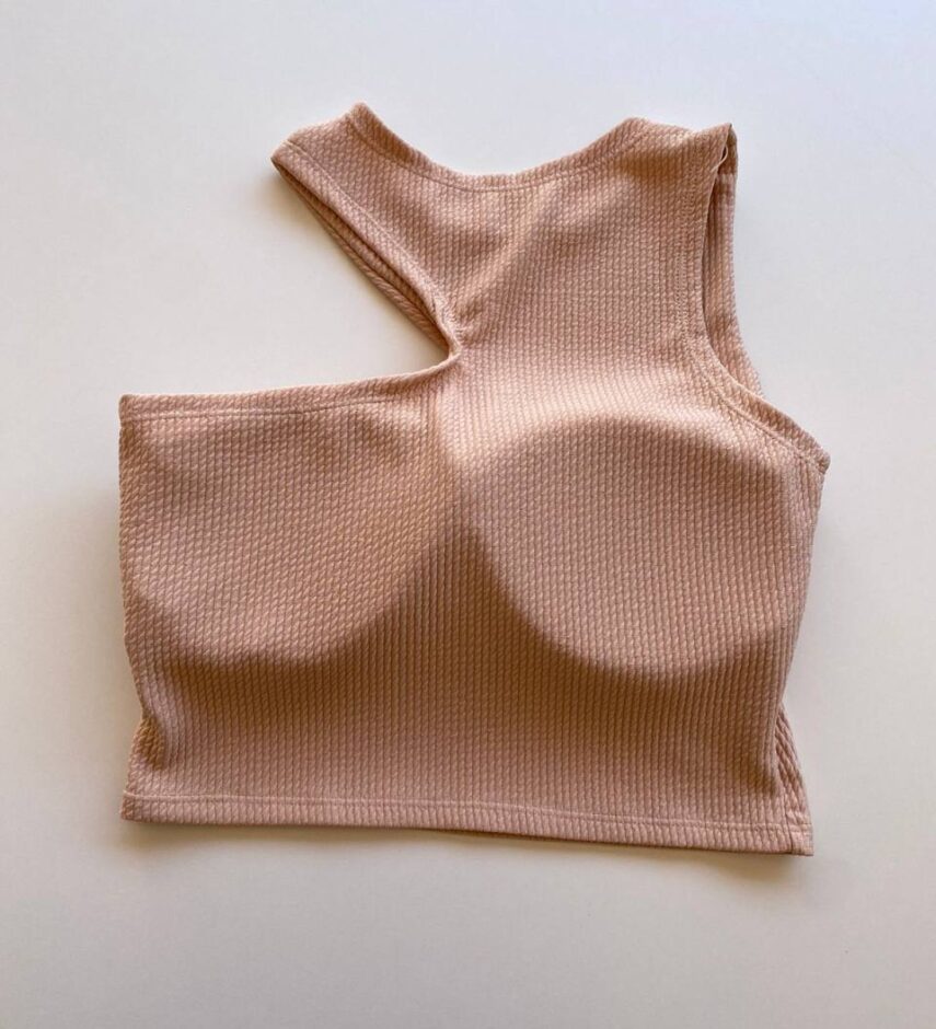 Cropped Feminino com Bojo Nula Manga Malha Canelada Bege - Fernanda Ramos Store