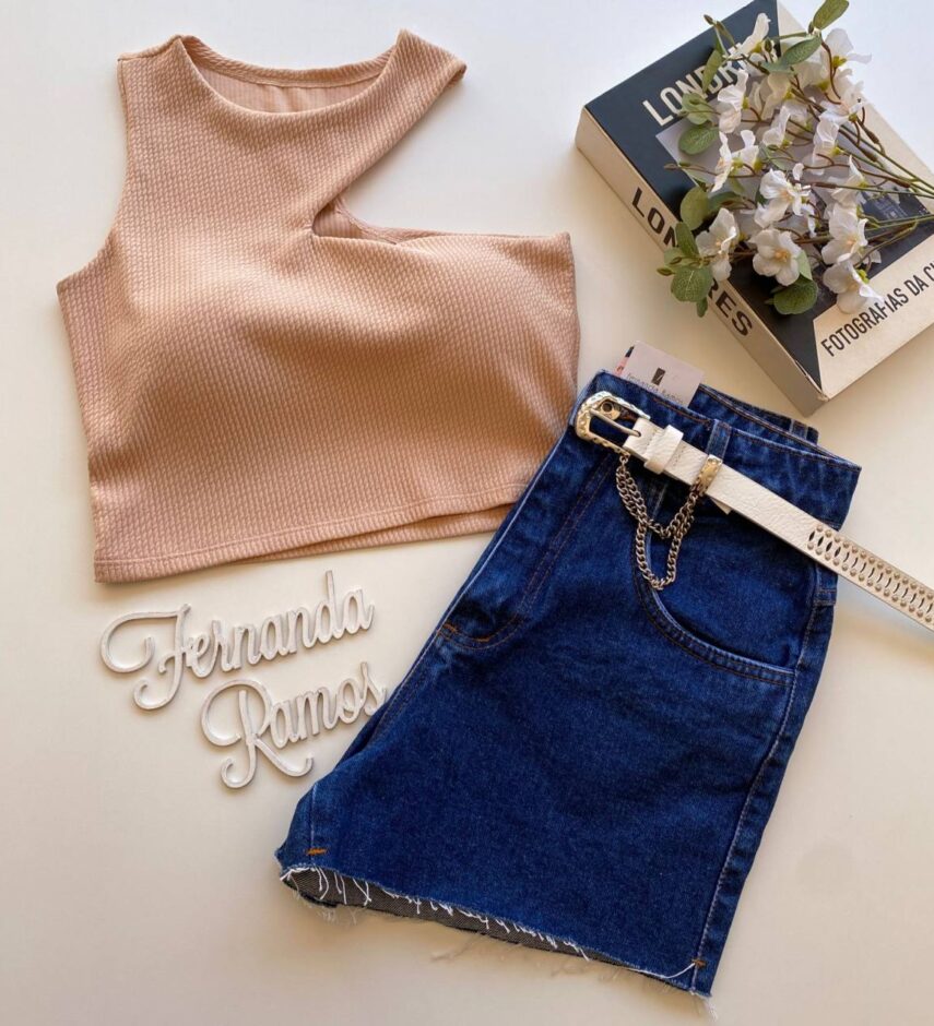 Cropped Feminino com Bojo Nula Manga Malha Canelada Bege - Fernanda Ramos Store