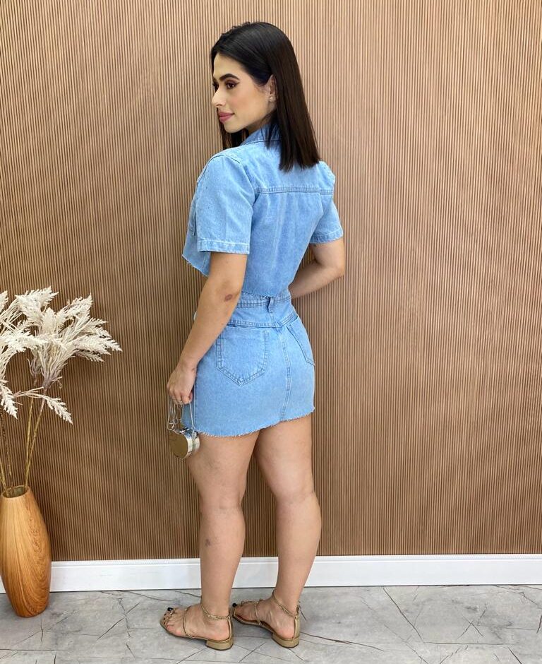 Cropped Feminino Manga Curta sem Bojo Jeans com Aplicações - Fernanda Ramos Store