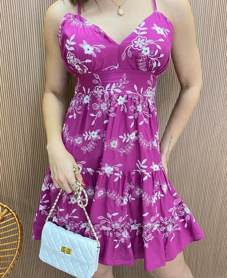 Vestido Feminino Curto Sem Bojo com Alça Regulável Fúcsia Bordado em Branco - Fernanda Ramos Store