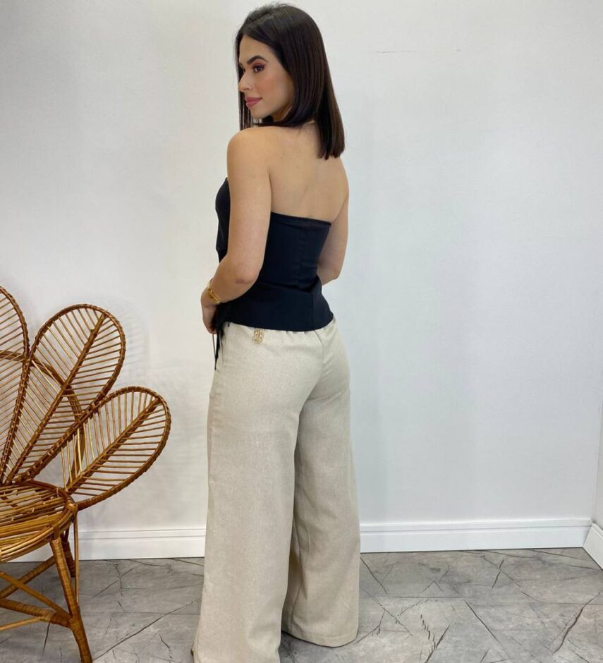 Blusa Feminina Assimétrica Tomara que Caia sem Bojo Preta - Fernanda Ramos Store