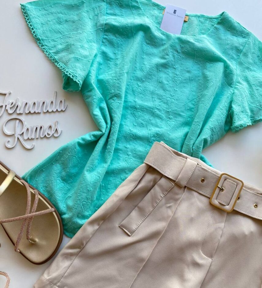 Blusa Feminina Manga Curta Lara com Detalhe Bordado Verde Água - Fernanda Ramos Store