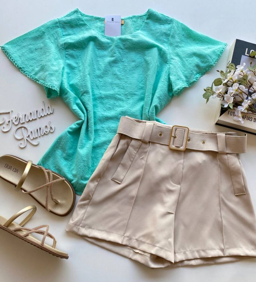 Blusa Feminina Manga Curta Lara com Detalhe Bordado Verde Água - Fernanda Ramos Store