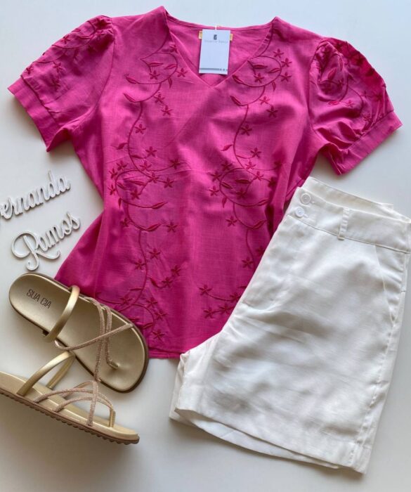 Blusa Feminina Manga Curta Maitê com Detalhe Bordado Pink - Fernanda Ramos Store