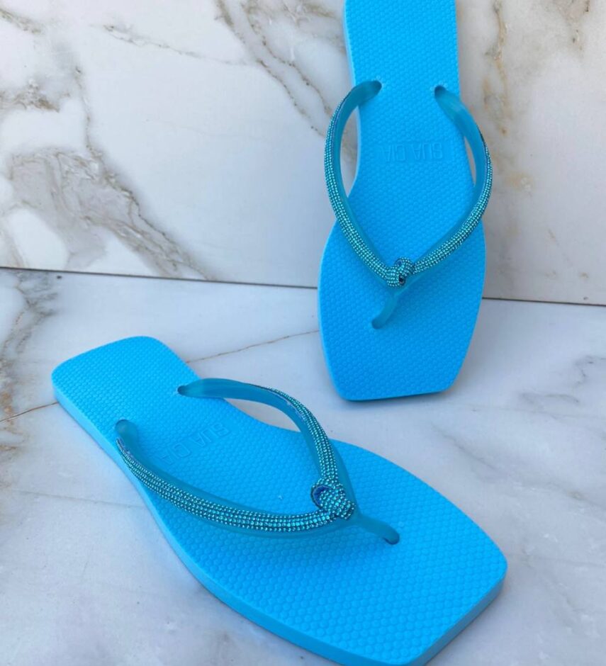 Chinelo Diamond Azul com Detalhe em Strass - Fernanda Ramos Store