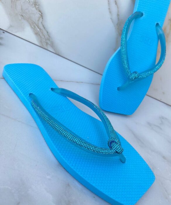 Chinelo Diamond Azul com Detalhe em Strass - Fernanda Ramos Store