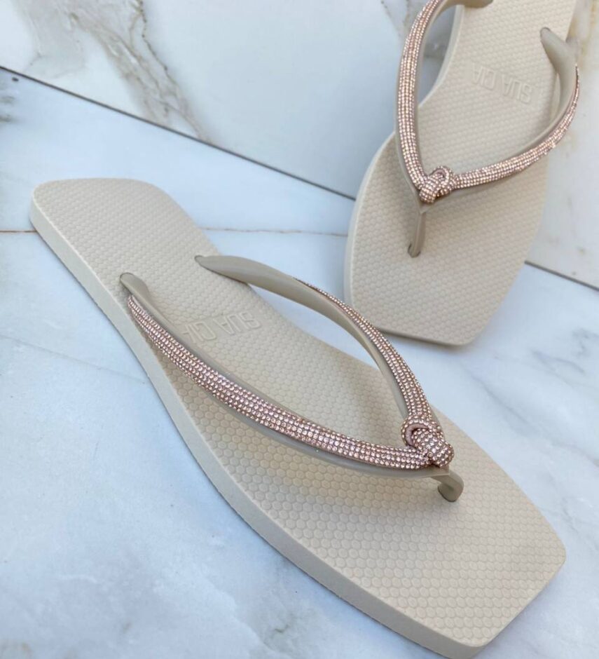 Chinelo Diamond Marfim com Detalhe em Strass Cobre - Fernanda Ramos Store