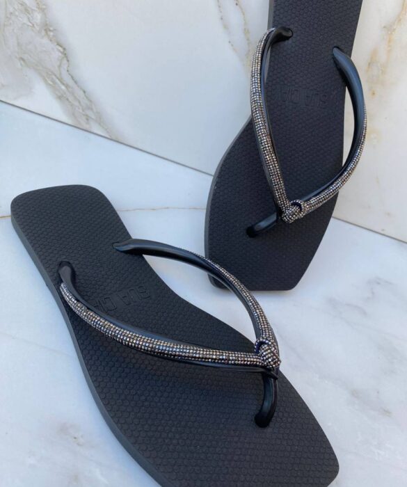 Chinelo Diamond Preto com Detalhe em Strass - Fernanda Ramos Store