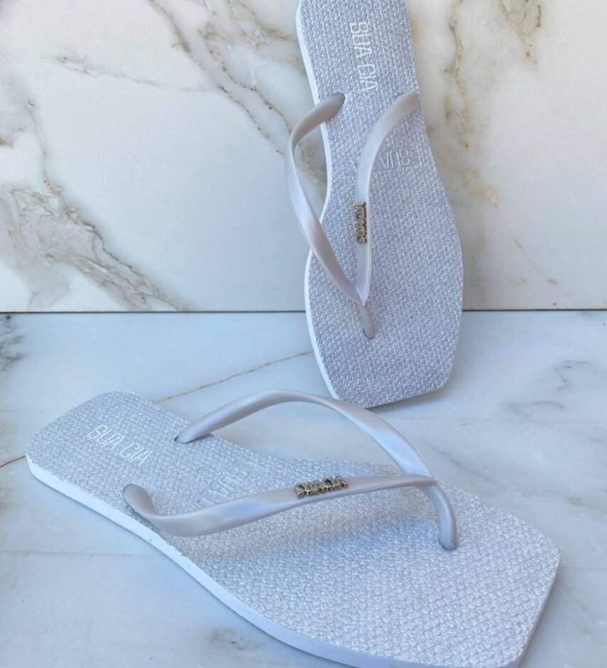 Chinelo Gliter Prata com Correia Fina - Fernanda Ramos Store