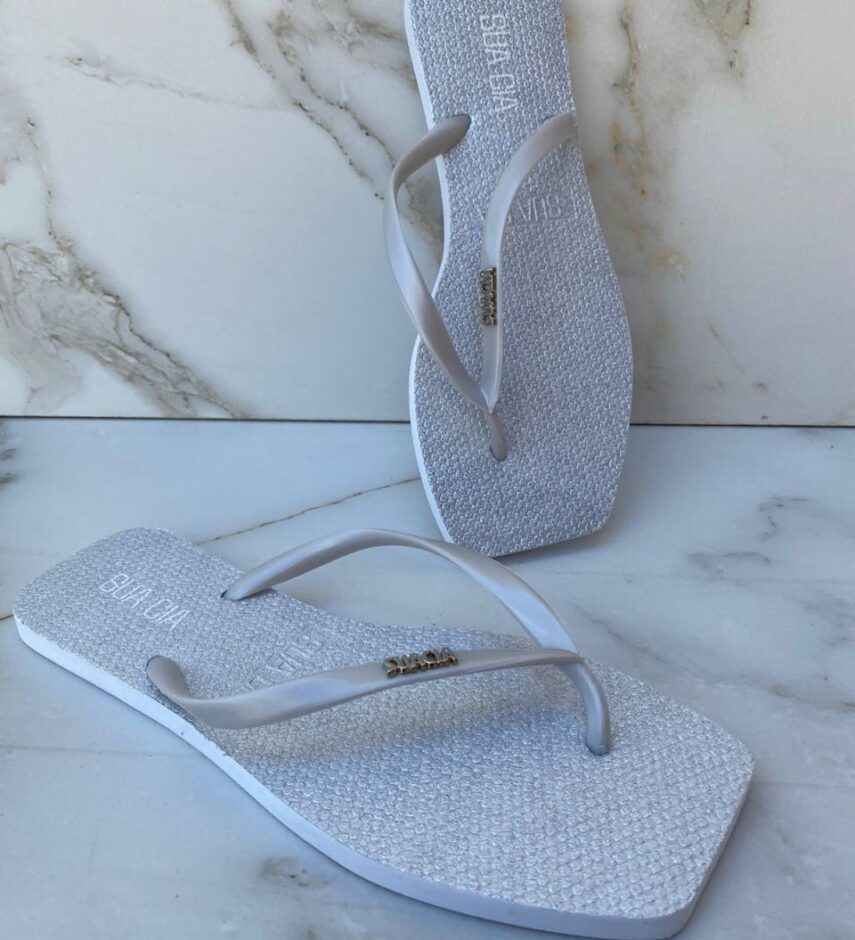 Chinelo Gliter Prata com Correia Fina - Fernanda Ramos Store