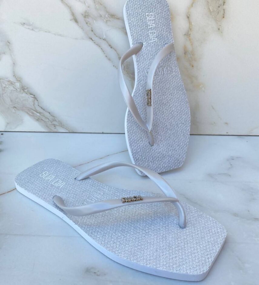 Chinelo Gliter Prata com Correia Fina - Fernanda Ramos Store