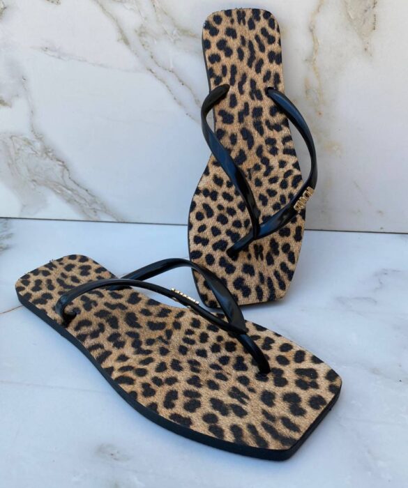 Chinelo Preto Animal Print com Correia Fina - Fernanda Ramos Store