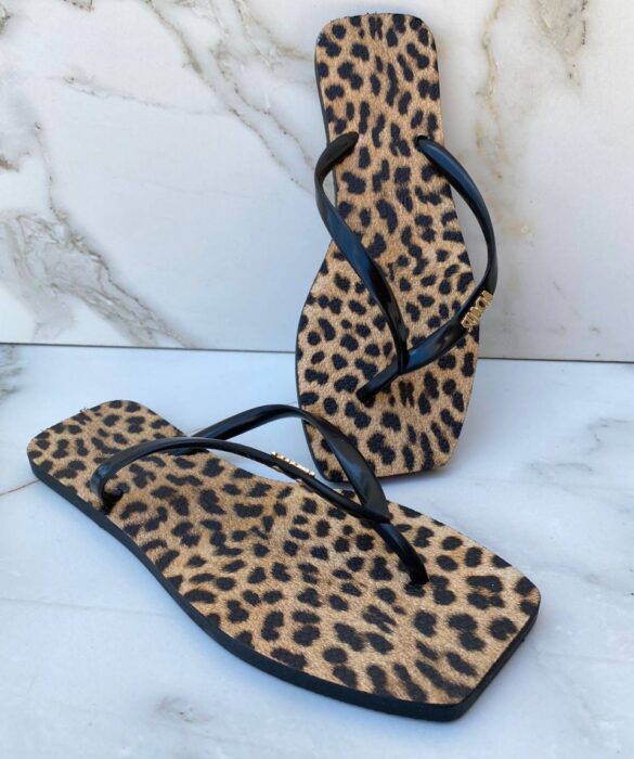 Chinelo Preto Animal Print com Correia Fina - Fernanda Ramos Store