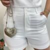 Conjunto Feminino Cropped sem Bojo com Broche de Flor e Short Branco - Fernanda Ramos Store