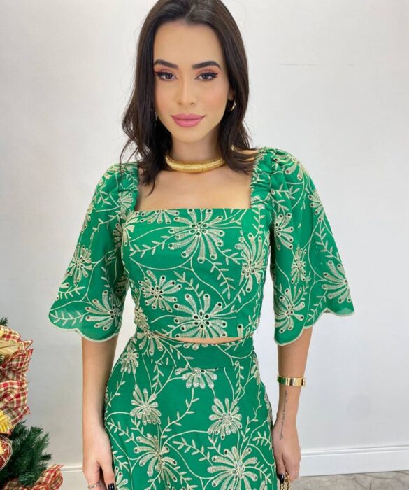 Conjunto Feminino Elo Bordado Cropped sem Bojo e Saia Midi Verde - Fernanda Ramos Store