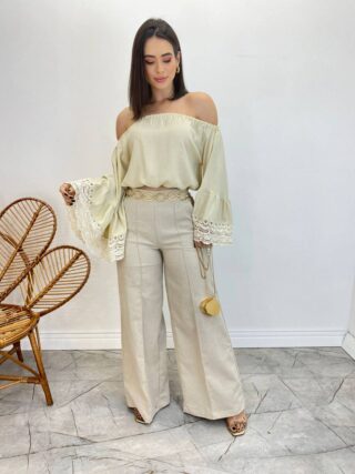 Cropped Feminino Bia Ombro a Ombro Nude com Manga Ampla - Fernanda Ramos Store