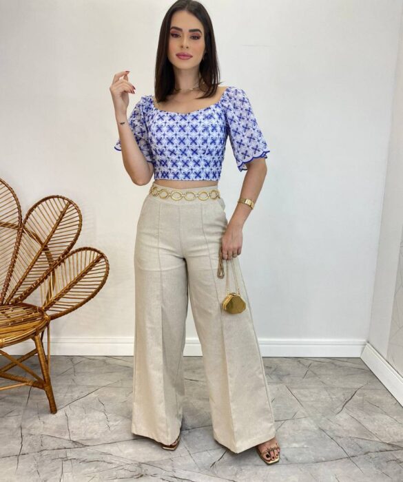 Cropped Feminino com Bojo de Laise Branco Bordado de Azul - Fernanda Ramos Store