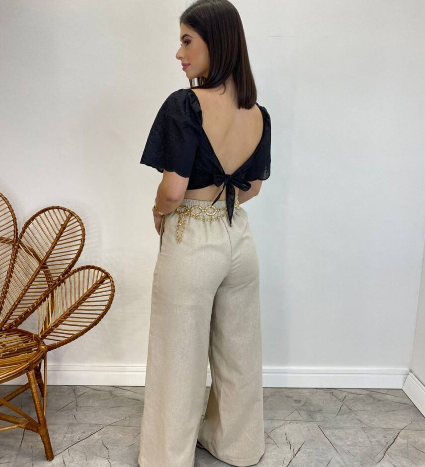 Cropped Feminino com Bojo e Amarração Preto Bordado - Fernanda Ramos Store