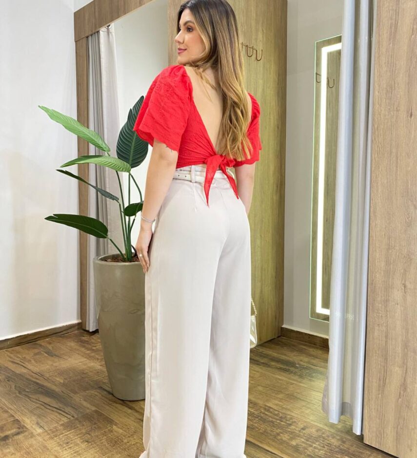 Cropped Feminino de Laise com Bojo e Amarração Atrás Vermelho - Fernanda Ramos Store
