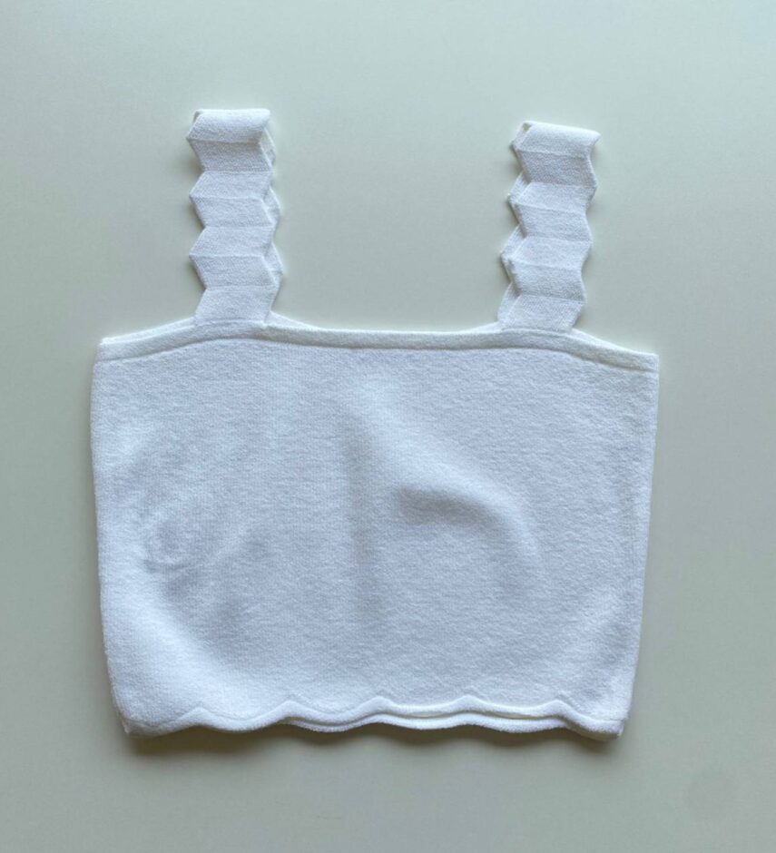 Cropped Feminino Tricot sem Bojo com Detalhe na Alça Off White - Fernanda Ramos Store