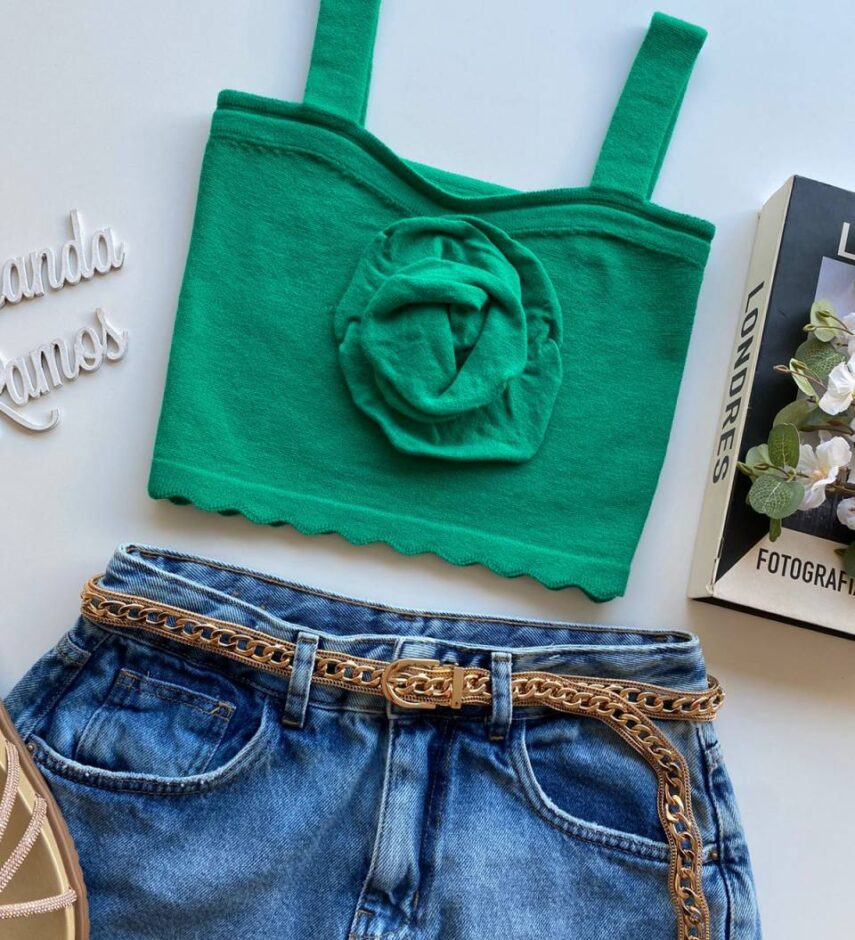Cropped Feminino Tricot sem Bojo Verde com Detalhe em Flor - Fernanda Ramos Store