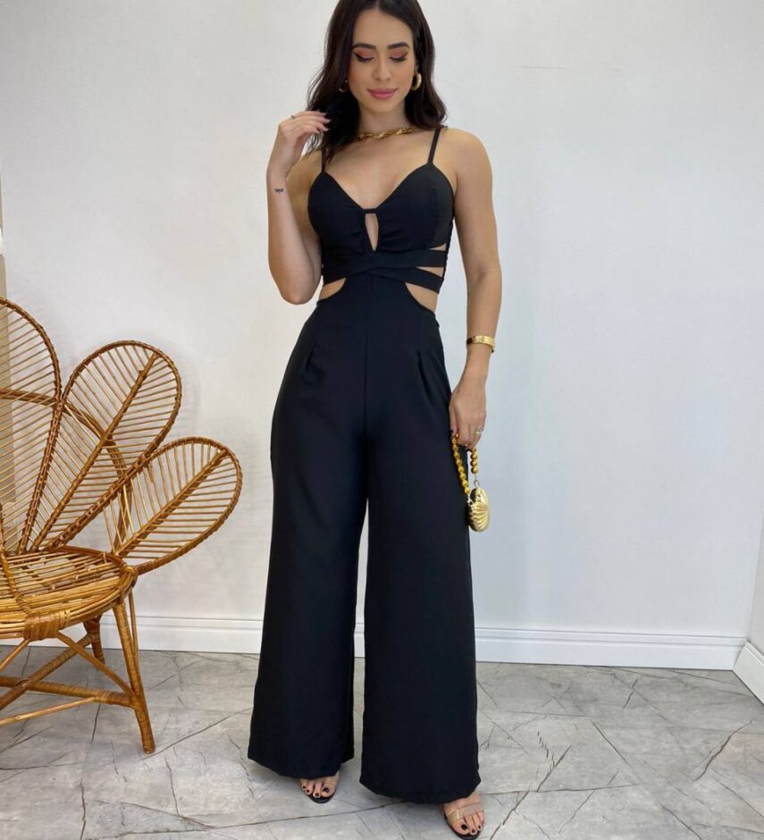 Macacão Longo Feminino com Bojo e Abertura Preto - Fernanda Ramos Store