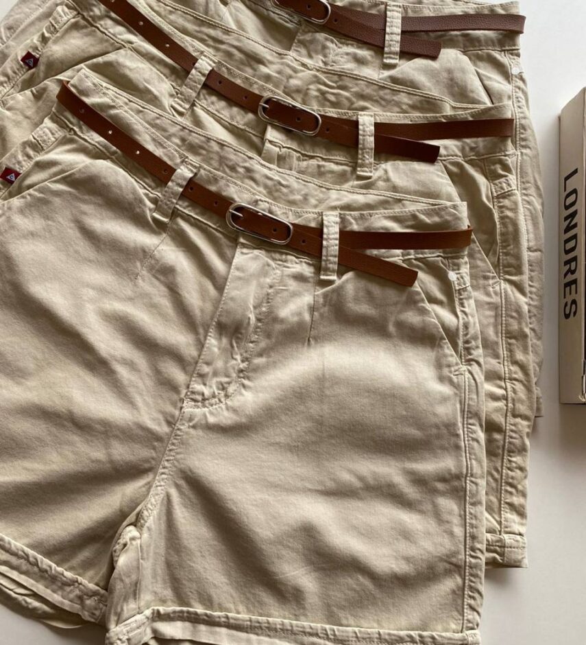 Short Feminino com Cinto Sarja 094312 Bege - Fernanda Ramos Store
