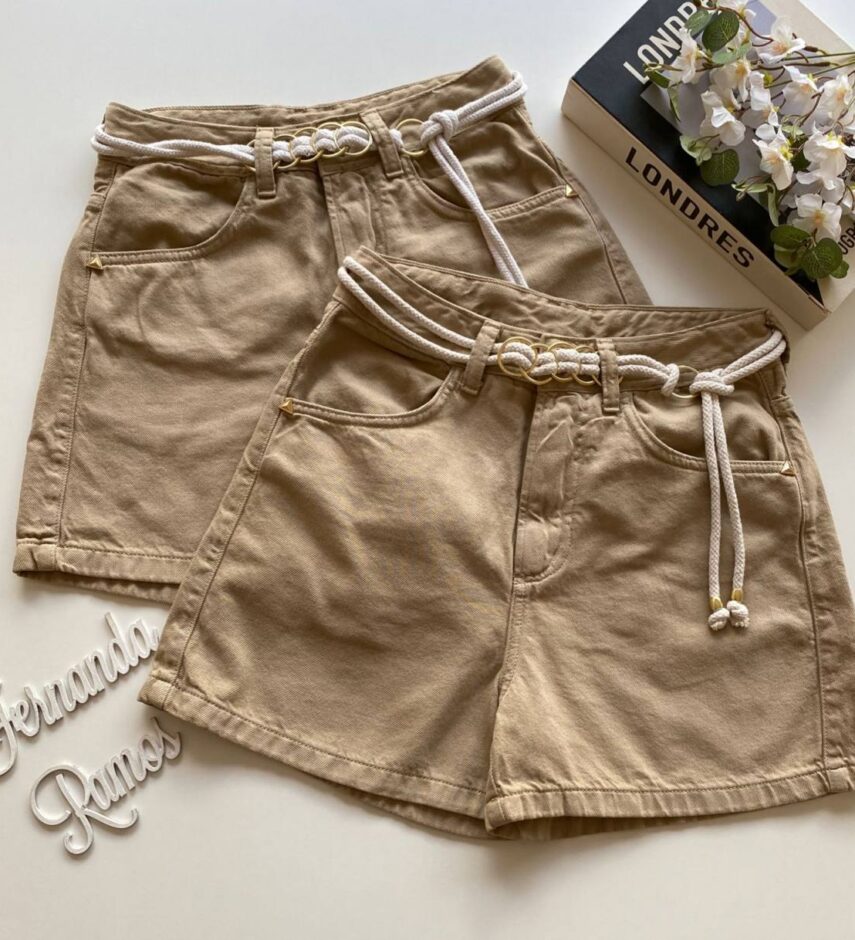 Short Feminino Sarja Boyfriend Alto com Cinto Bege - Fernanda Ramos Store
