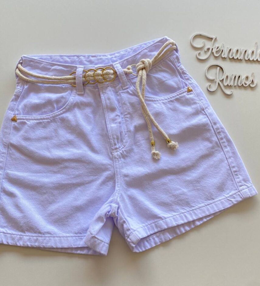 Short Feminino Sarja Boyfriend Alto com Cinto Branco - Fernanda Ramos Store