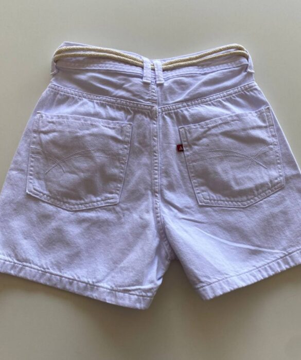 Short Feminino Sarja Boyfriend Alto com Cinto Branco - Fernanda Ramos Store