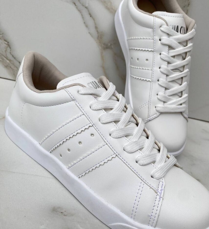 Tênis Feminino Maria Júlia Branco com Detalhes de Listras - Fernanda Ramos Store