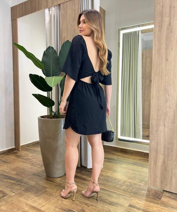 Vestido Curto Ingrid com Bojo e Amarração nas Costas Preto - Fernanda Ramos Store