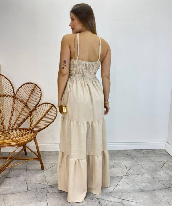 Vestido Longo Cecília Nude Alça Regulável com Bojo Detalhe de Babado - Fernanda Ramos Store