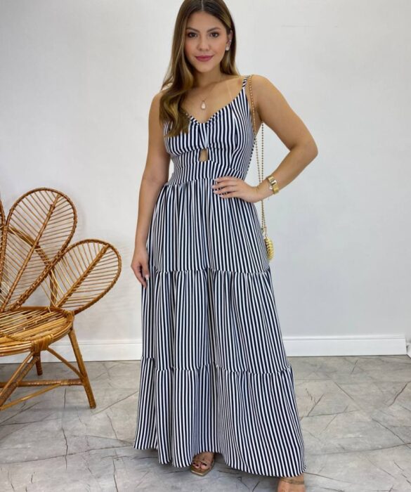 Vestido Longo Jéssica com Bojo e Alça Regulável Listrado de Preto - Fernanda Ramos Store