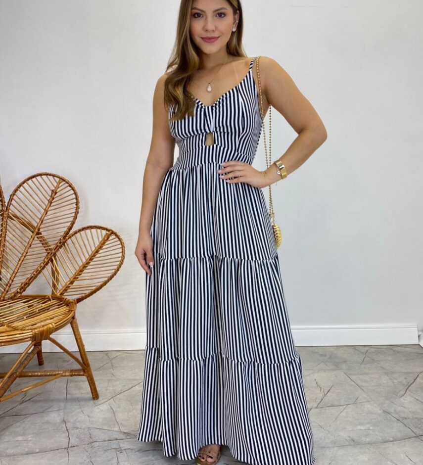 Vestido Longo Jéssica com Bojo e Alça Regulável Listrado de Preto - Fernanda Ramos Store