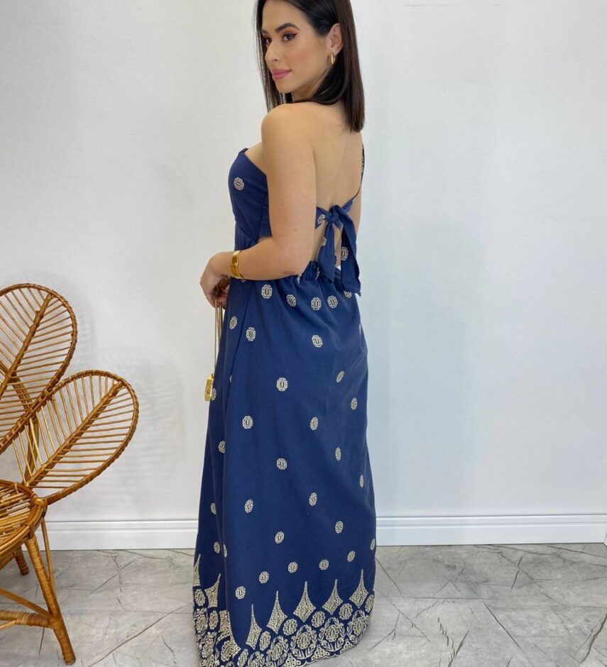 Vestido Longo Nula Manga com Amarração Atrás Azul Marinho Bordado - Fernanda Ramos Store