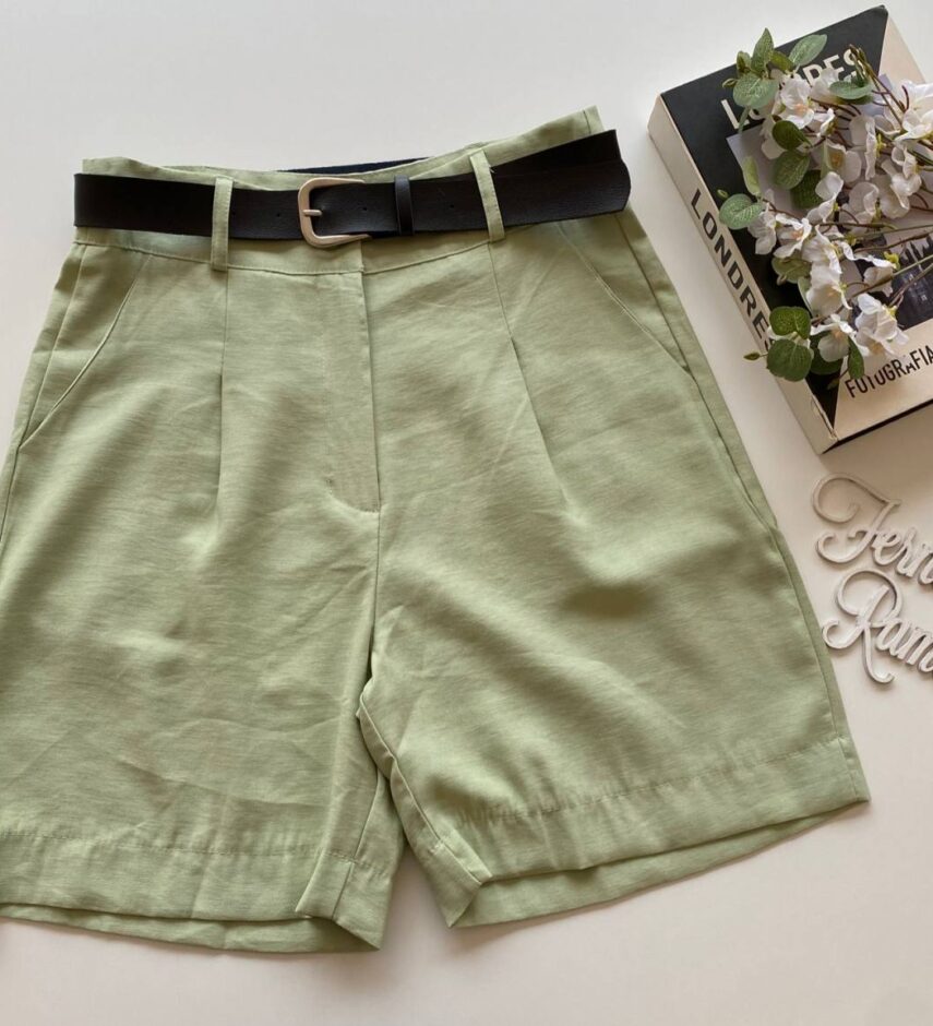 Bermuda Feminina com Cinto Catarina Verde Menta - Fernanda Ramos Store