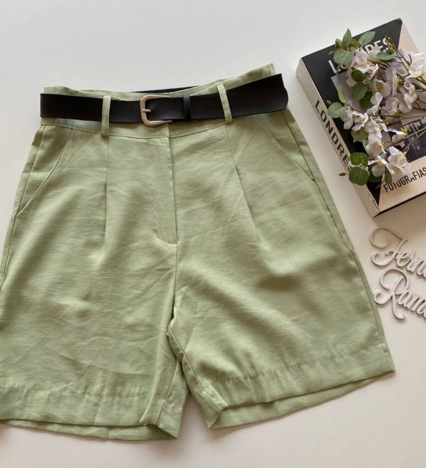 Bermuda Feminina com Cinto Catarina Verde Menta - Fernanda Ramos Store