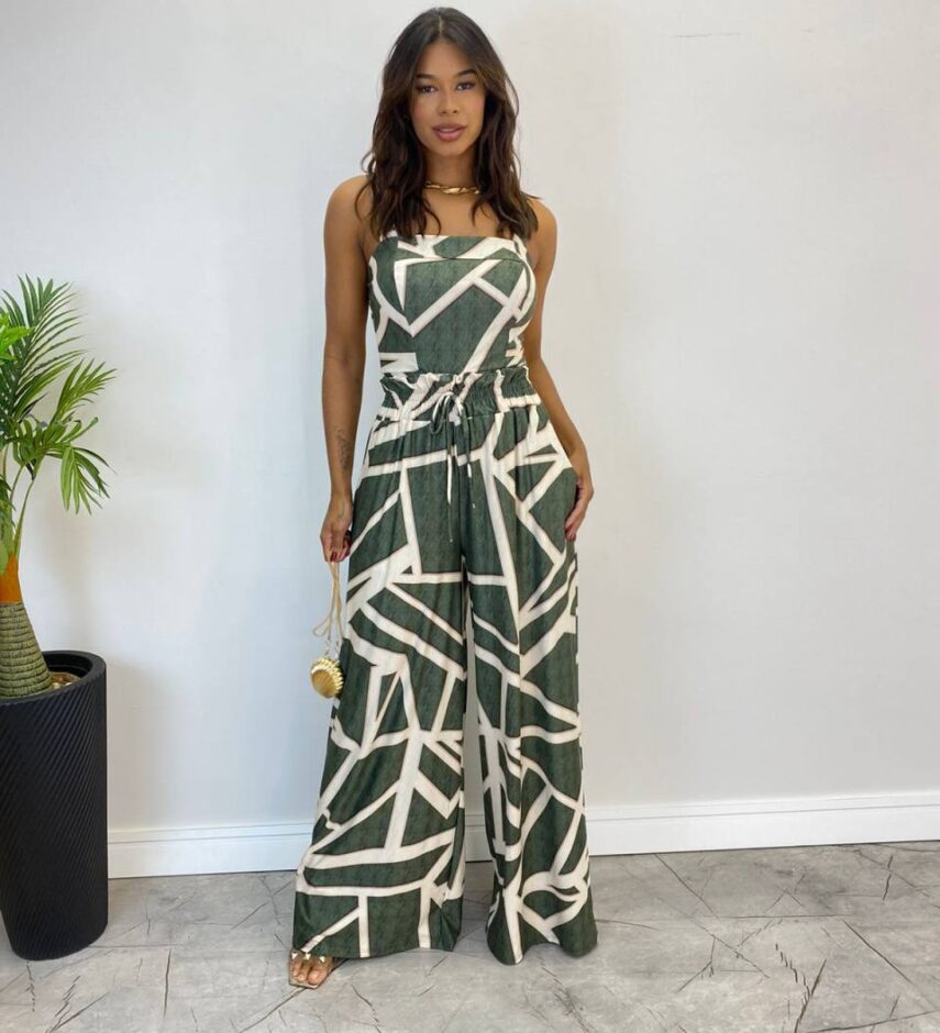 Conjunto Feminino Cropped com Bojo e Calça Pantalona Estampada - Fernanda Ramos Store