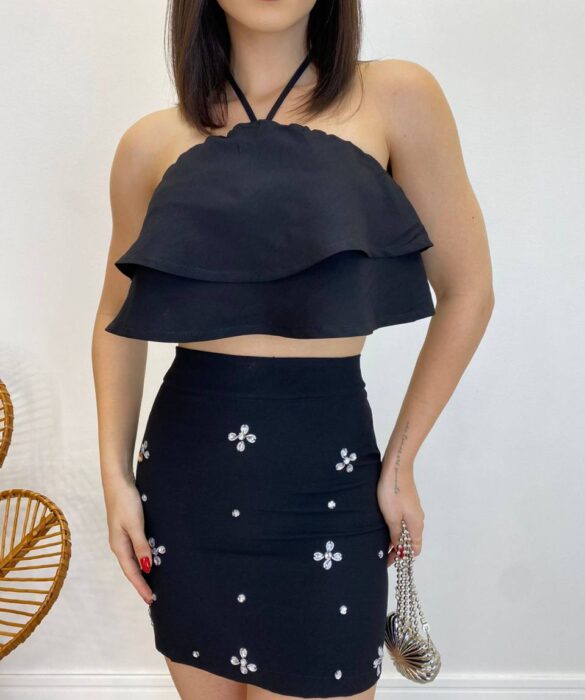 Conjunto Feminino Preto Cropped sem Bojo e Saia com Detalhe em Flor - Fernanda Ramos Store