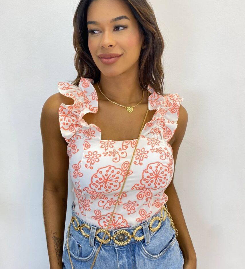 Cropped Feminino com Bojo Babado nas Alças Estampado de Vermelho - Fernanda Ramos Store