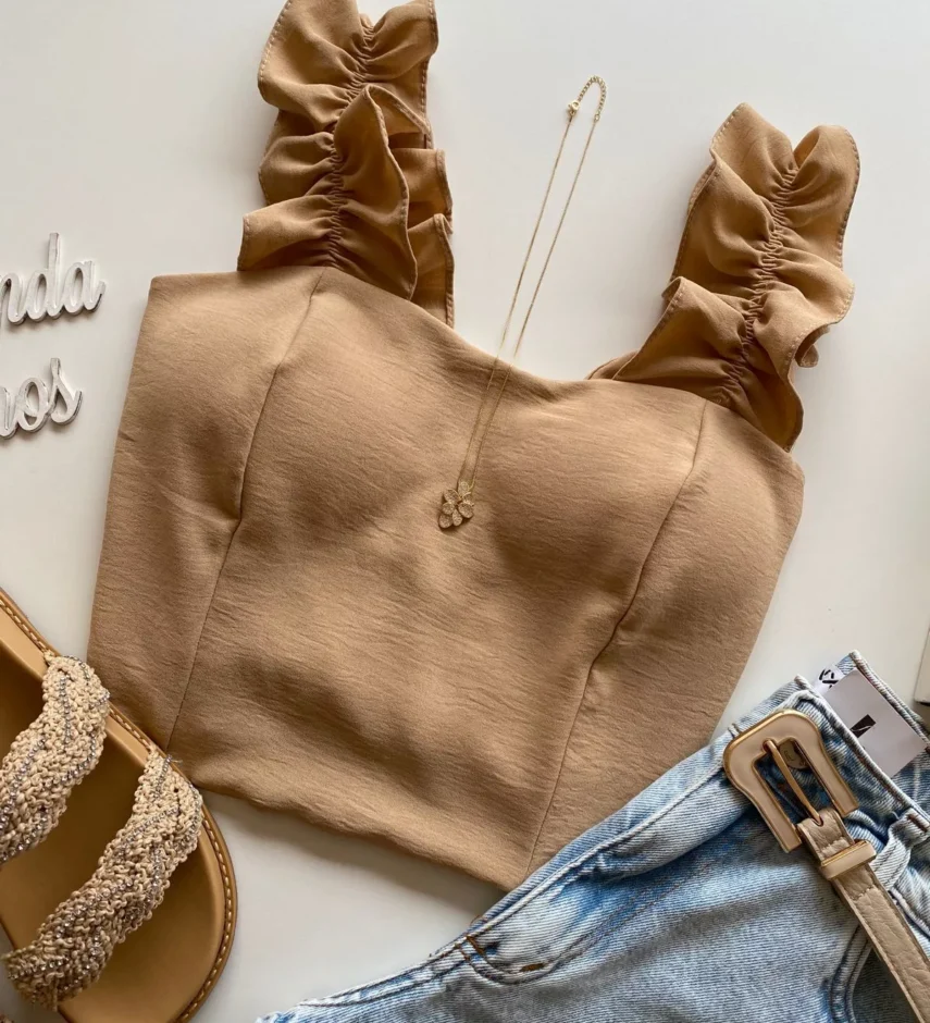 Cropped Feminino com Bojo e Lastex Babado nas Alças Bege - Fernanda Ramos Store